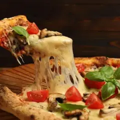Zdrowa pizza z płatków owsianych: przepis na pyszne danie fit