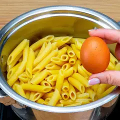 Sprytne sposoby na wykorzystanie ugotowanego makaronu bez marnowania
