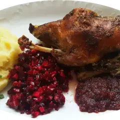 Jak Piek Kaczkę: Pieczenie, Temperatura i Czas Pieczenia