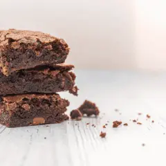 Najszybsze brownie z 3 składników: prosty przepis na pyszne ciasto