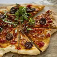 Ciasto na pizzę z Lidla: Ocena i odpowiedź, czy warto kupić