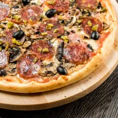 Kapary do pizzy: Jak wykorzystać ich wyjątkowy smak w kuchni