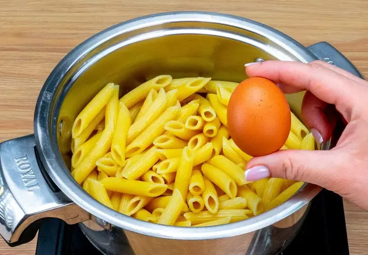 Sprytne sposoby na wykorzystanie ugotowanego makaronu bez marnowania