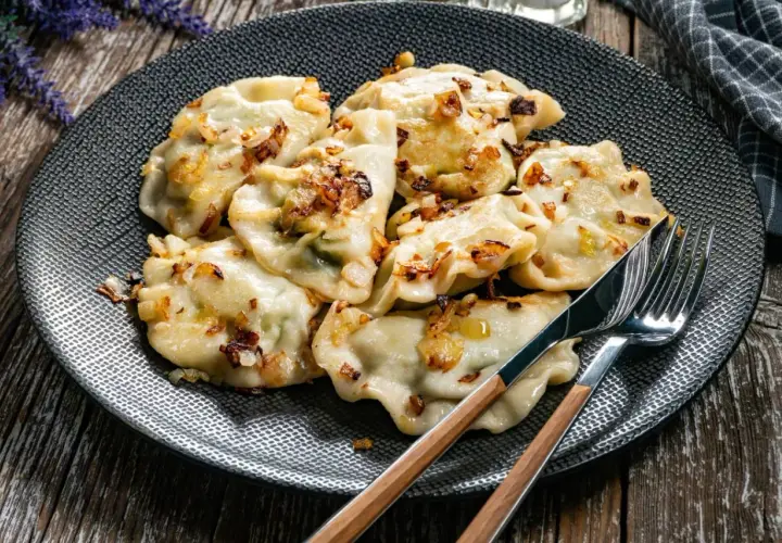  Jak ugotować pyszne pierogi mrożone krok po kroku w 10 minut