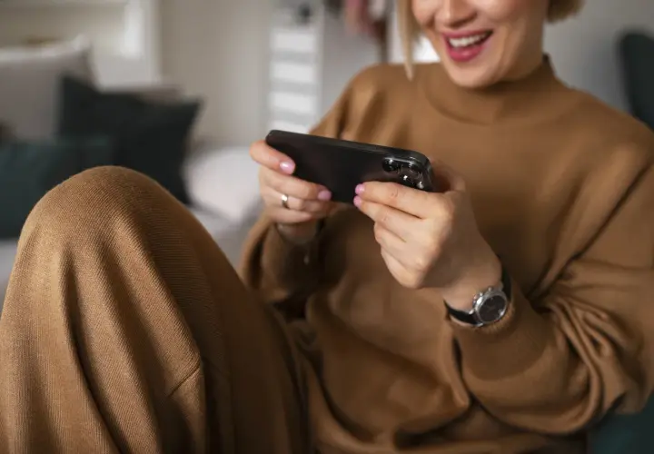 Boom na gry mobilne: ulubione gry Polaków, w które można grać gdziekolwiek jesteś