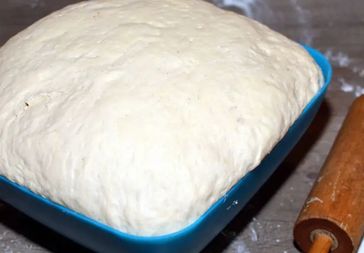  Mrożenie ciasta na pizzę - czy to się opłaca? Jak mrozić ciasto na pizzę?