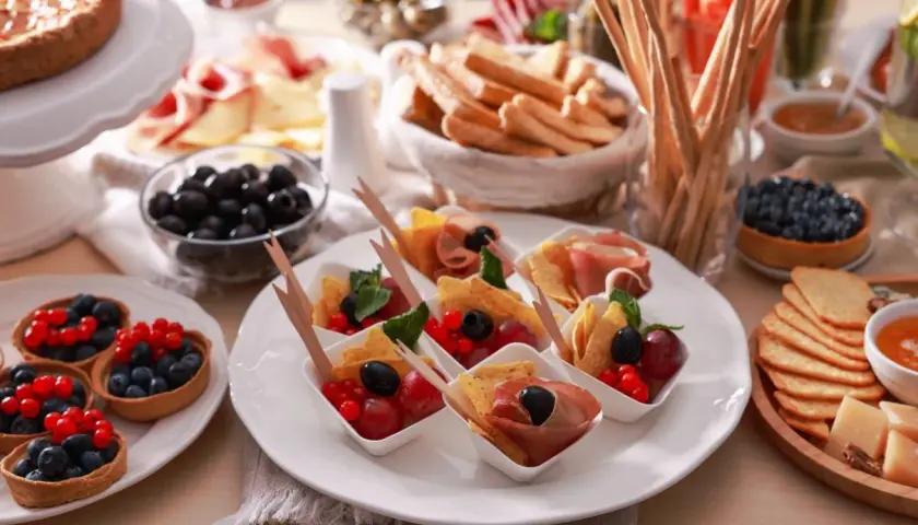 Najlepsze dania na 18 dla młodzieży: Menu na niezapomniane urodziny