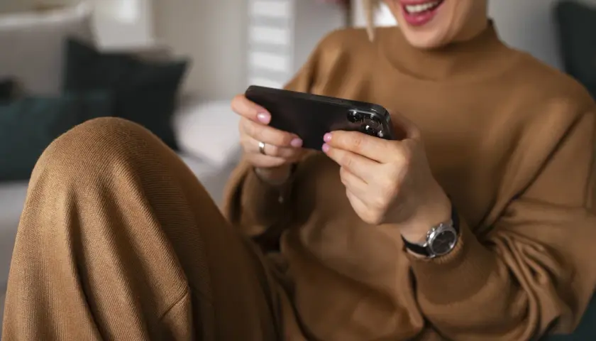 Boom na gry mobilne: ulubione gry Polaków, w które można grać gdziekolwiek jesteś