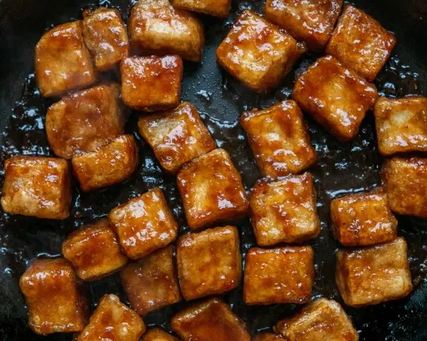 Wędzone tofu na każdą okazję: kompletny przewodnik po przepisach