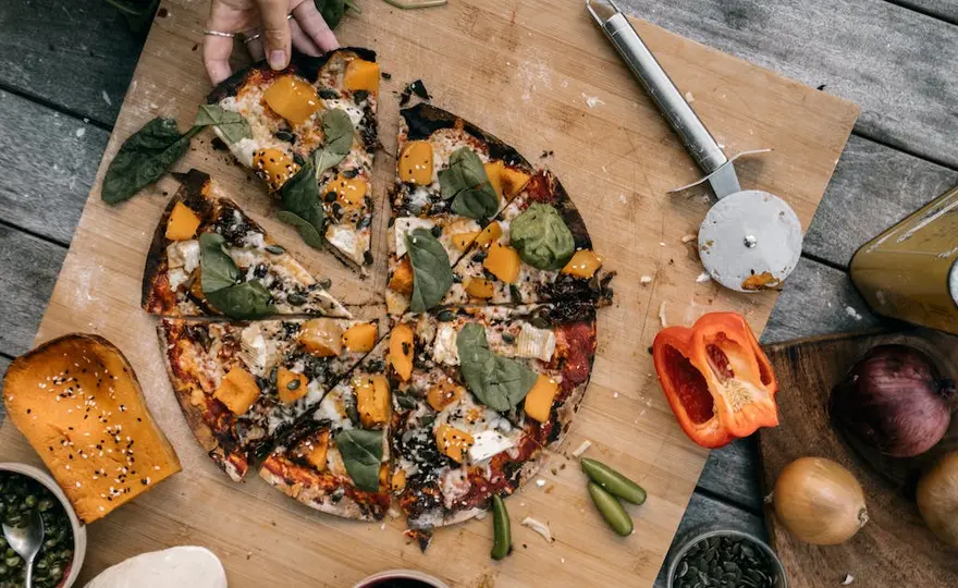  Ile kalorii ma pizza 32 cm? Sprawdź ile kcal ma cała pizza!